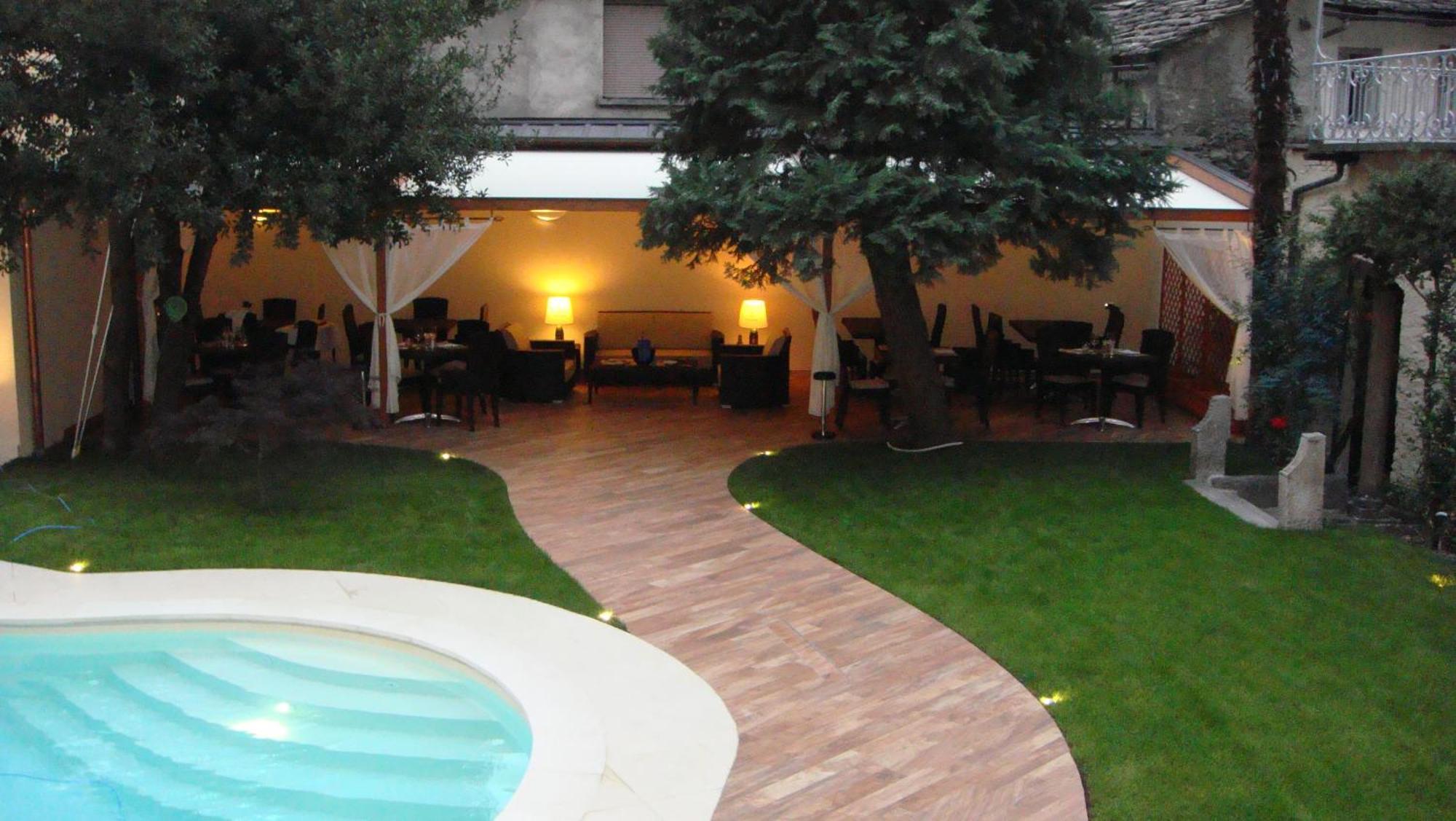 Albergo Corona Domodossola Zewnętrze zdjęcie