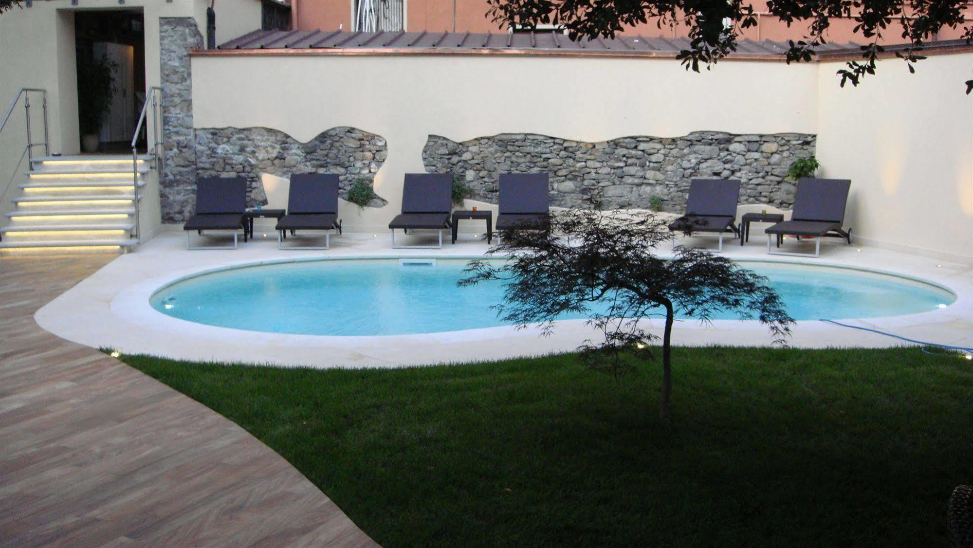 Albergo Corona Domodossola Zewnętrze zdjęcie